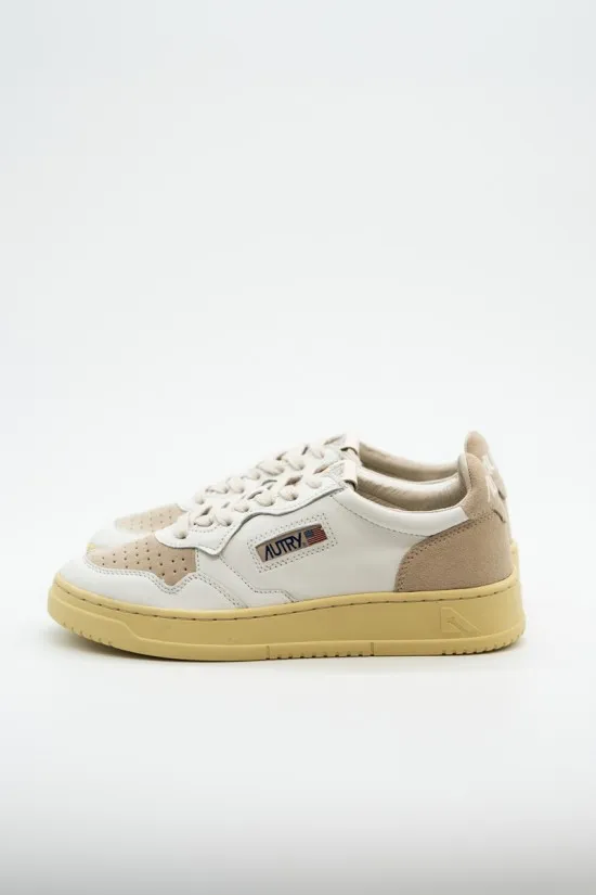 AUTRY MEDALIST LOW SNEAKER WOM AULW SL01