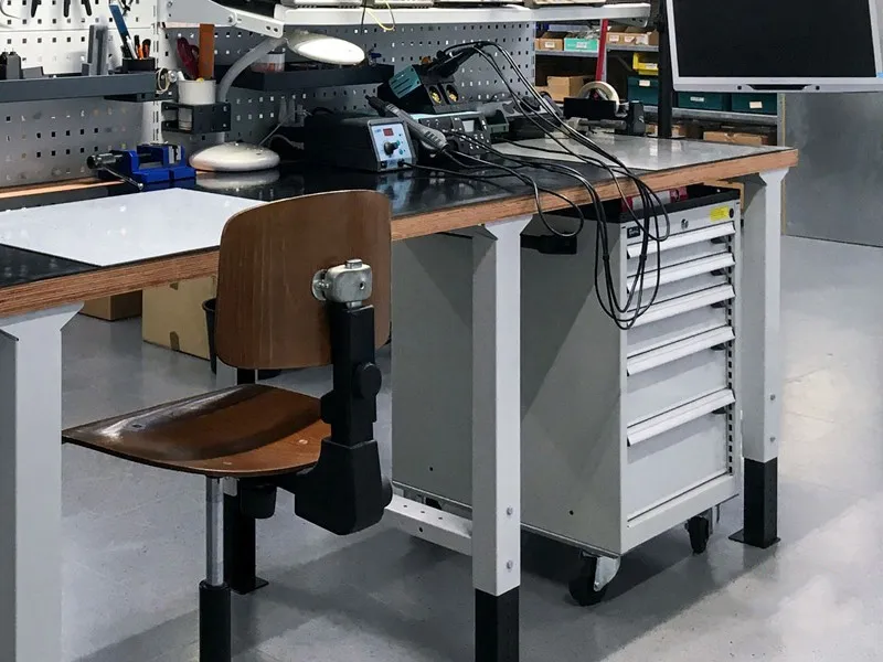 Carrello portautensili Fami Master con 6 cassetti per materiali voluminosi grigio, 561x573x922mm