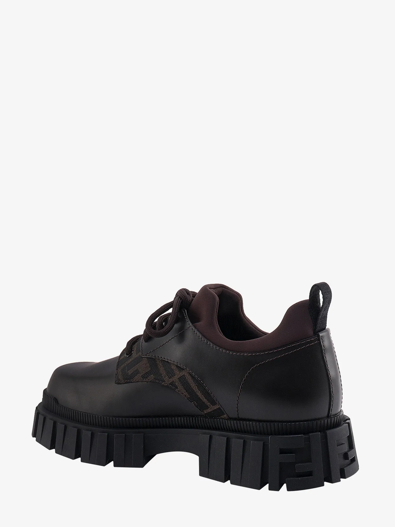 SCARPA STRINGATA