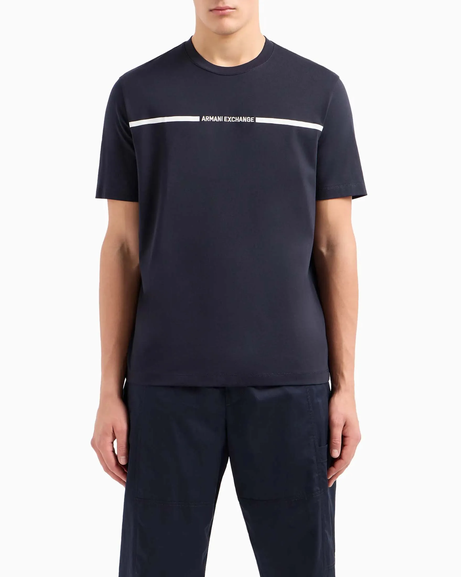 T-shirt blu mezza manica con riga bianca porta logo sul petto